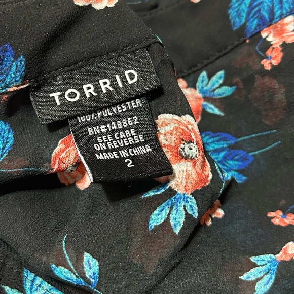 Torrid Black Sheer Floral Empire Waist Top - Picture 8 of 9